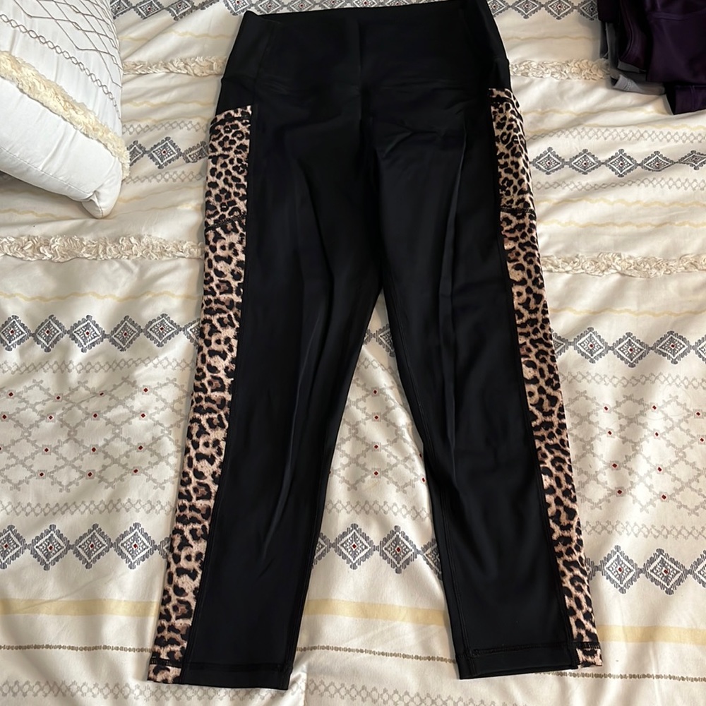 Zyia active leggings